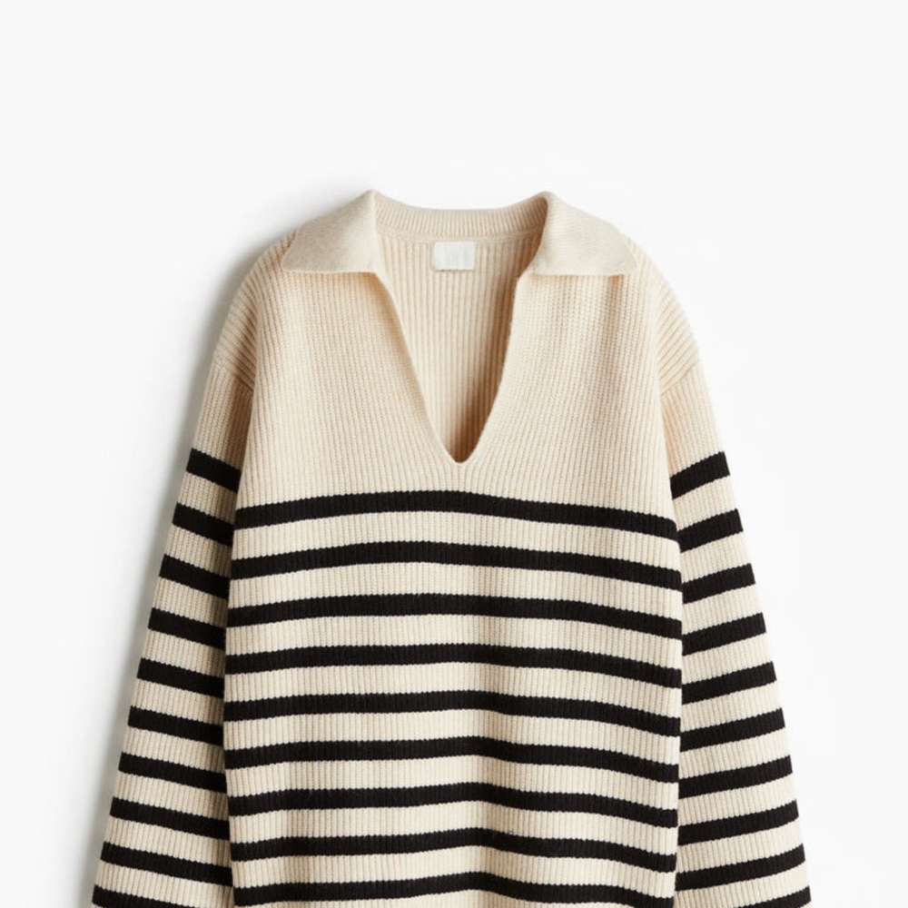 H&M Cream and Black Striped V-Neck Sweater